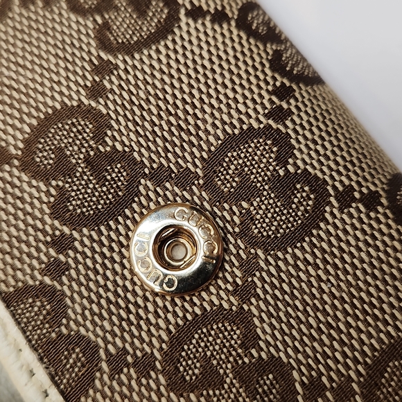 Authentic Gucci GG Web 6 Key Holder - Picture 11 of 13